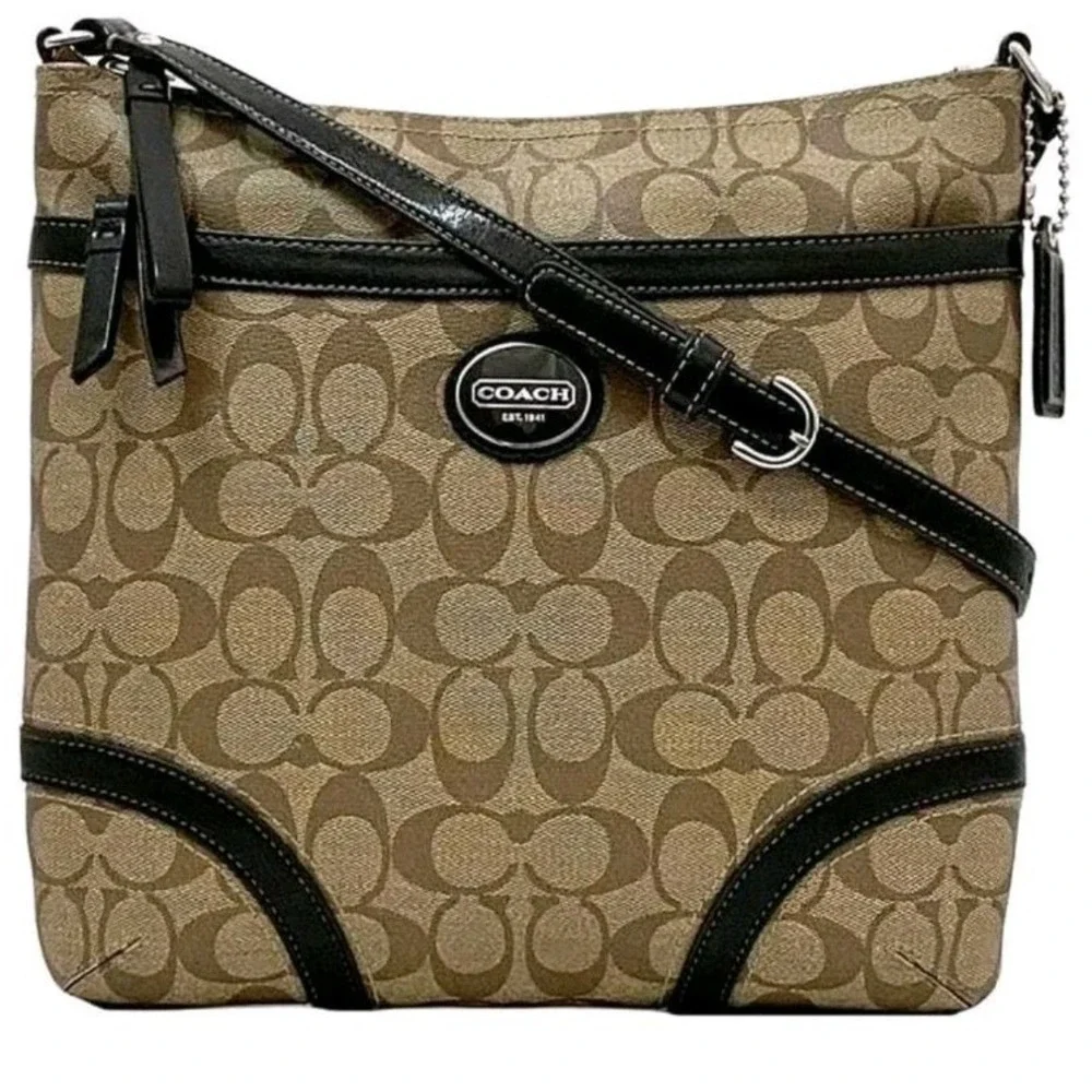 Coach Shoulder Bag 22534 Brown Signature CREED F18926 WOMENS PVC #1488